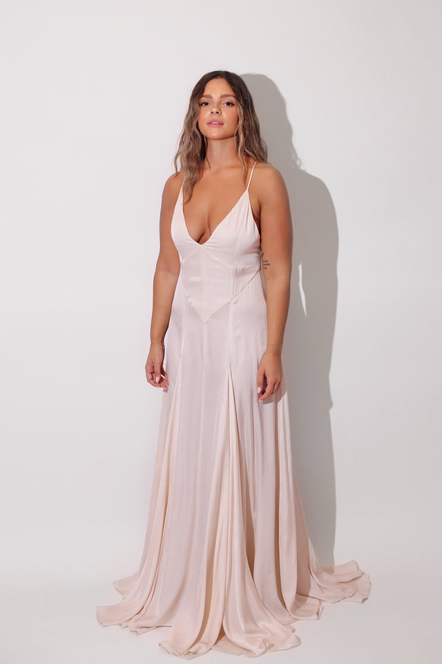 duga-romanticna-haljina