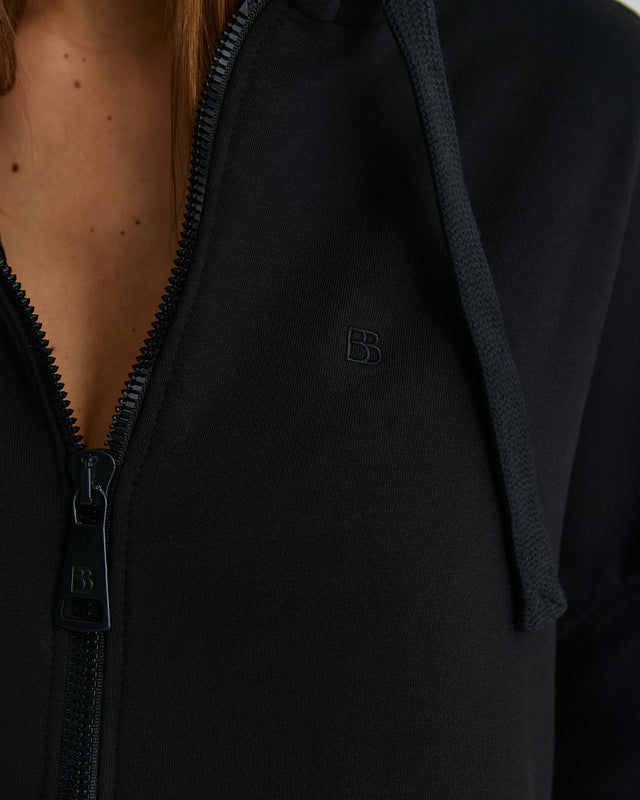 Duks sa kapuljačom CLOCKED OFF