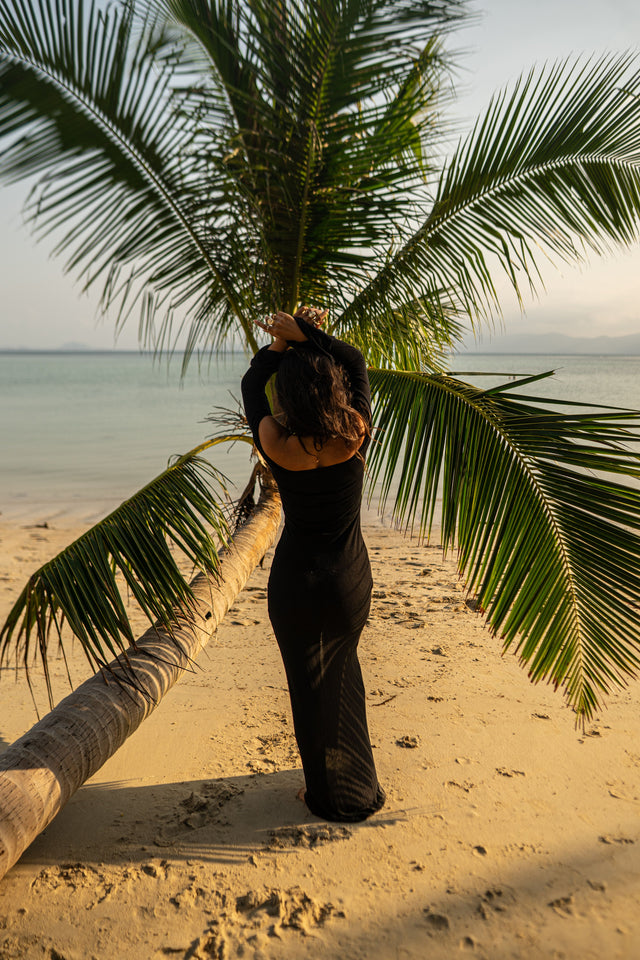 duga-haljina-za-plazu-crna