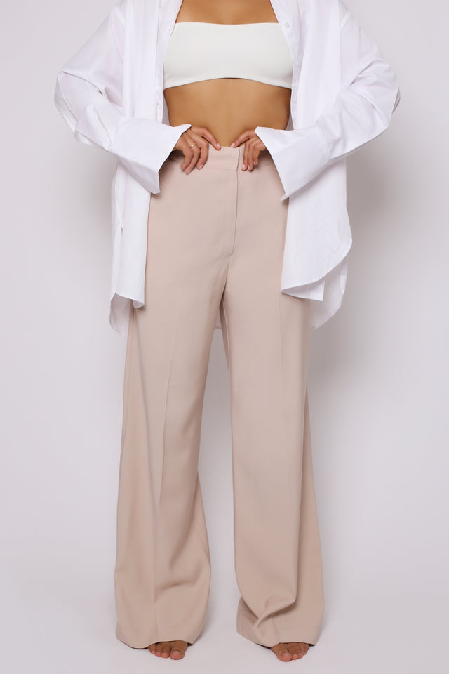 zenske-pantalone-puder-roze