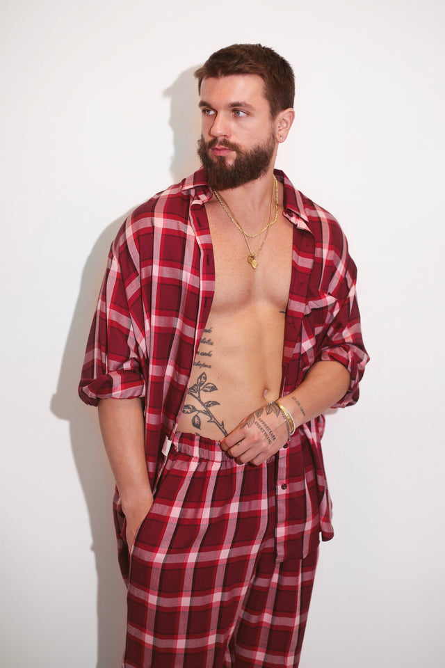 karirana-pidzama-za-njega-bordo